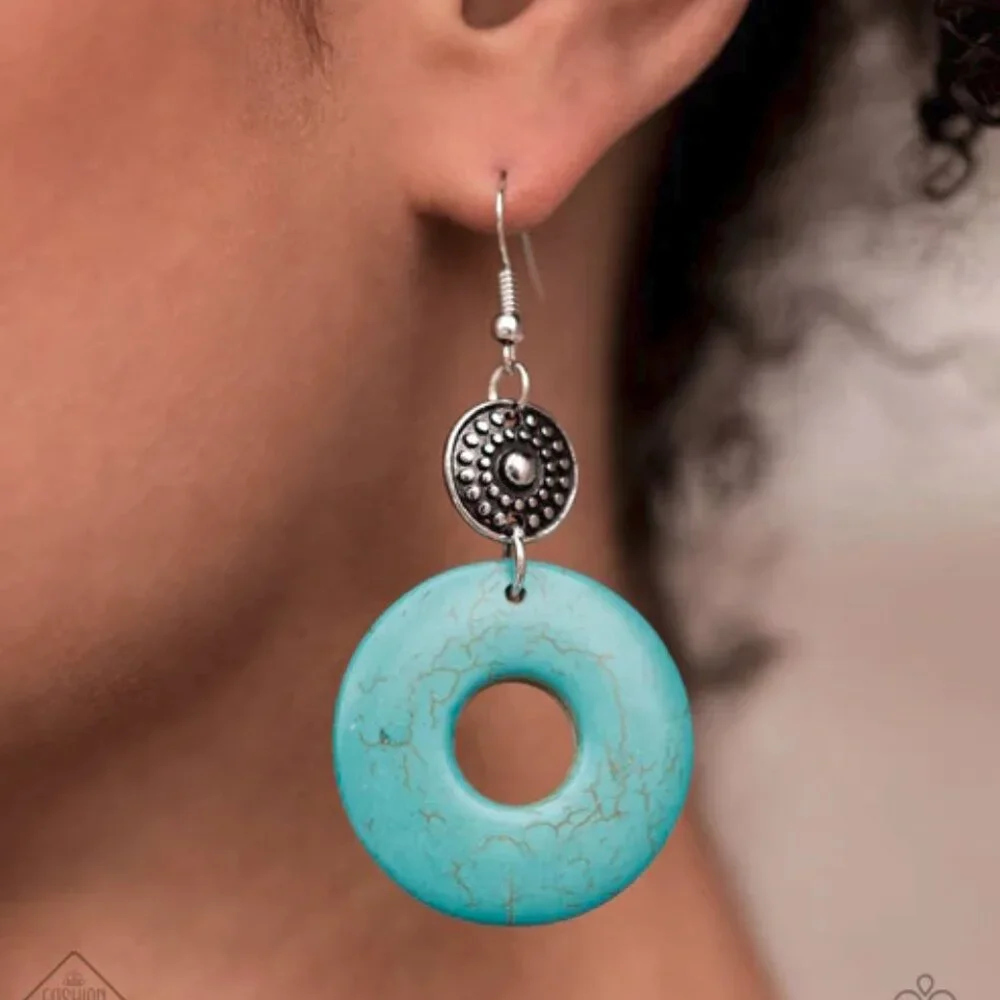 Paparazzi Jewelry Accessories - Earthy Epicenter - Blue Earrings - Vintage - Picture 1 of 4